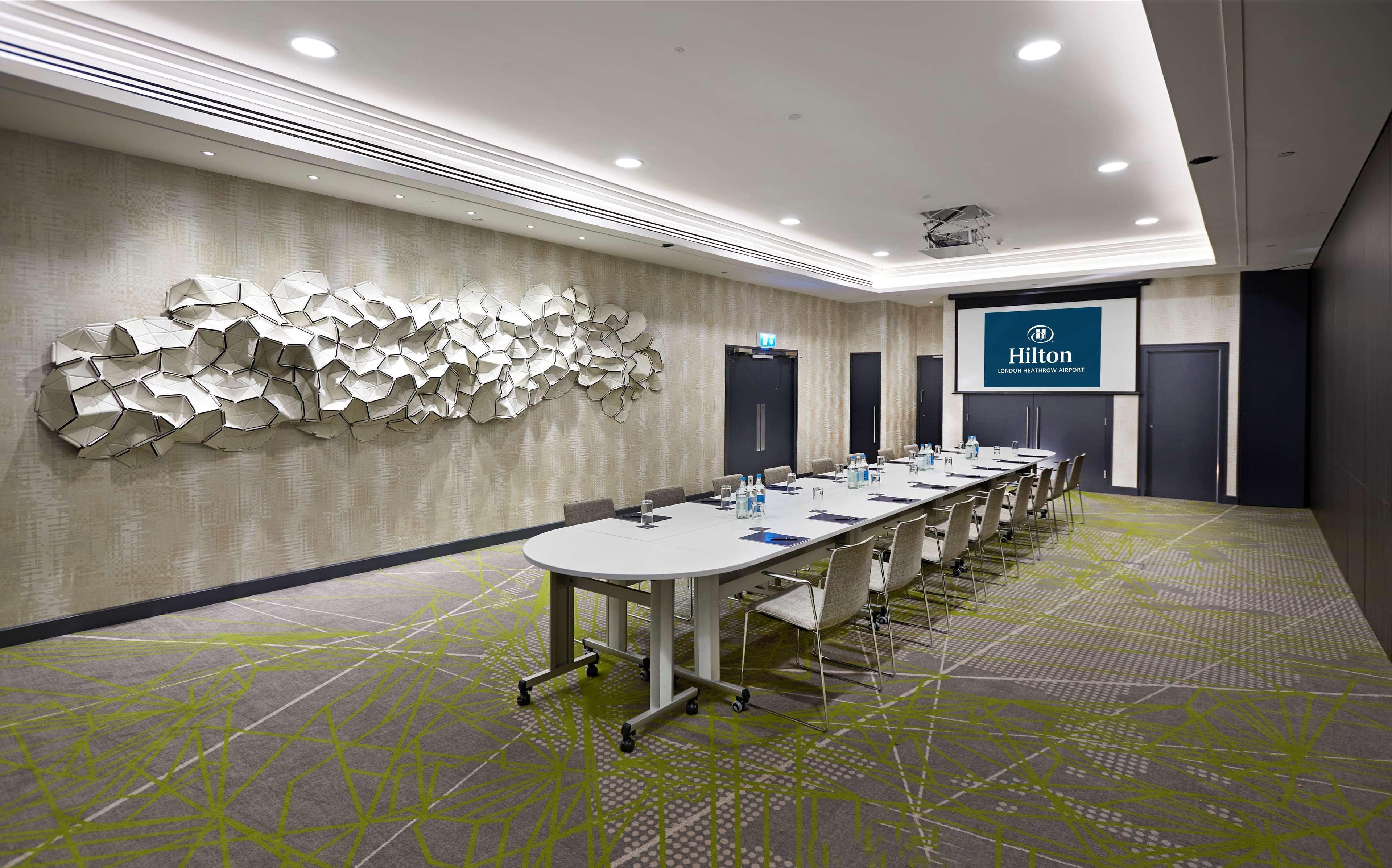 Hilton London Heathrow Airport Hotel Hillingdon kerület Kültér fotó