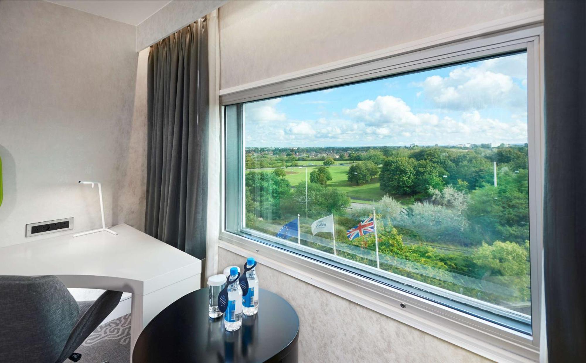 Hilton London Heathrow Airport Hotel Hillingdon kerület Kültér fotó
