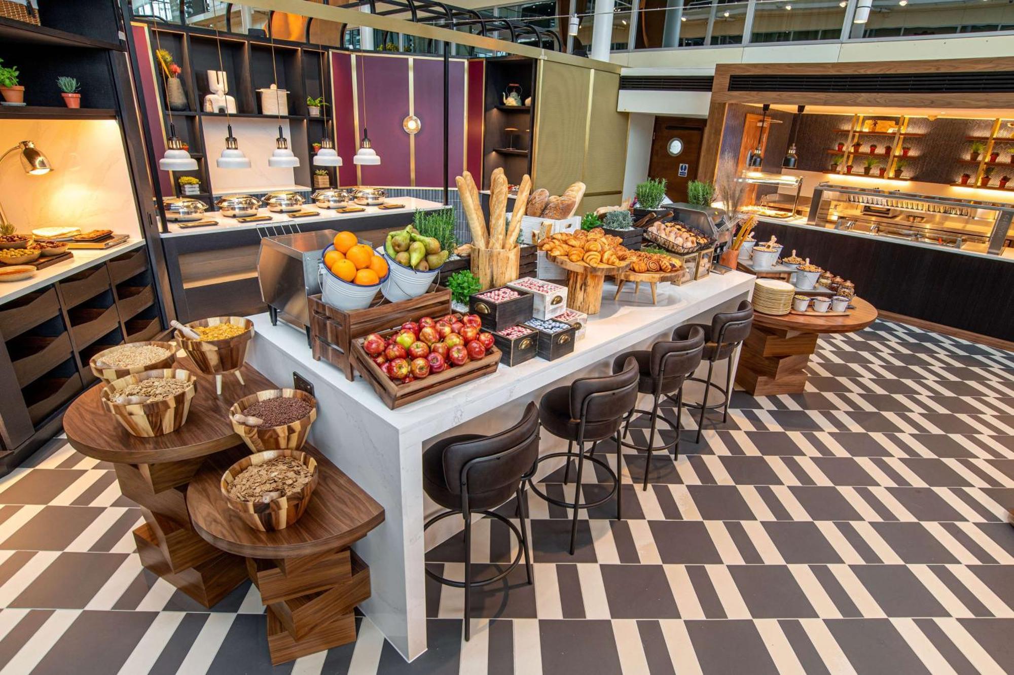Hilton London Heathrow Airport Hotel Hillingdon kerület Kültér fotó